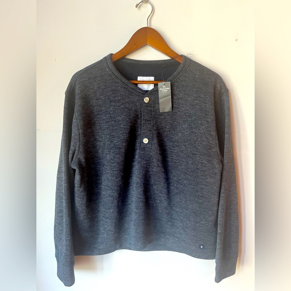 NWT Abercrombie Dark Blue Henley Sweater, Front Button Detail, M